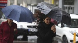 Meteoroloji'den 25 İl İçin Sarı Alarm: Sağanak, Fırtına, Çöl Tozu Geliyor