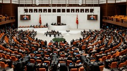 Üç Vekil Hakkındaki Dokunulmazlık Dosyaları Meclis'te