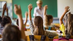 Okullar Ne Zaman Kapanacak? 2025 Yaz Tatili Ne Zaman Başlıyor ve Bitiyor, Karneler Ne Zaman Dağıtılacak?