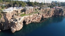 Antalya'da Doğa Katliamı! Apartman, Asansörle Denize İniyor...