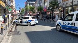 Küçükçekmece'de Feci Kaza: Fenalaşıp Yere Yığılan Adamın Üzerinden Araç Geçti