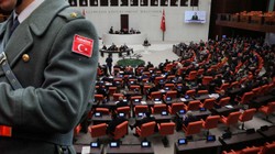 Cumhurbaşkanı Erdoğan'a TSK'dan İhraç Yetkisi Verilecekti: Tepki Çeken Teklifte Geri Adım Atıldı