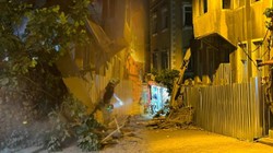 6.2'lik Depremde Hasar Almış! İstanbul'da 2 Katlı Bina Çöktü: Çok Sayıda Ekip Sevk Edildi