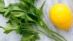 Sabah Aç Karnına Maydanoz ve Limon Tüketmenin Şaşırtan Faydası: 15 Gün İçmek Yetiyor