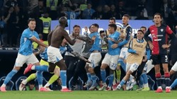 Napoli Şampiyon! Hakan Çalhanoğlu Yıkıldı