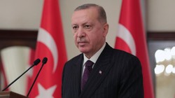 Cumhurbaşkanı Erdoğan 'Bu Makamlar Gelip Geçici' Diyerek Uyardı: 'Gözlerinin Yaşına Bakmayız'