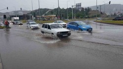 Karabük'ü Sağanak Vurdu! Hayat Felç Oldu