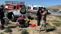 Van'da Feci Kaza! Kafa Kafaya Çarpıştılar, Ölü ve Yaralılar Var