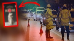 Bagajdan Çıktı Polisler Dondu Kaldı! Bir Metre Boyunda, 19. Yüzyılın En İkonikleri Arasında
