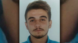 Denizli’de Kamyonet Refüjdeki Ağaca Çarptı: Sürücü Hayatını Kaybetti