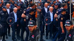 CHP'nin 31 Yıllık Belediye Başkanı Adliyeye Böyle Sevk Edildi