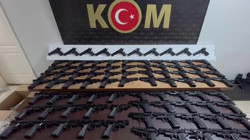 Sakarya'da Silah Operasyonu! 100 Tabanca ve Şarjör Ele Geçirildi