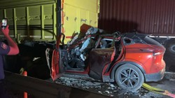 Sakarya'da Cip, Kamyona Ok Gibi Saplandı! 1 Ölü