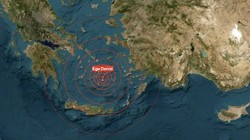 Ünlü Profesörden Ege İçin Korkutan Uyarı: '8-9 Büyüklüğünde Deprem Tehlikesi Var Ama...'