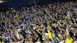 Fenerbahçe 'Dev' Transferi Duyurdu: Polonyalı Yıldız Resmen Açıklandı