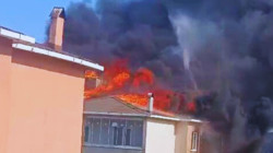 Silivri'de Korkutan Yangın: Alevler Çatıyı Sardı