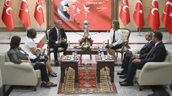 DEM Parti ve MHP'nin Bayramlaşma Ziyaretinde 'Terörsüz Türkiye' Mesajı