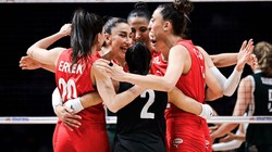 Nefes Kesen Maçta Zafer Bizim! Hande Baladın Yıldızlaştı, Filenin Sultanları Polonya'yı Devirdi