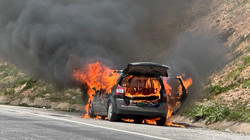 Sivas’ta Otomobil Alev Aldı: 4 Kişi Son Anda Kurtuldu