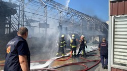 Kocaeli'de Korkutan Fabrika Yangını