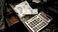 Bu İşte Çalışan Günde 4 Bin, Ayda 104 Bin TL Kazanıyor: Her Şey İçin Ayrı Ücret İsteniyor! Bir de Hepsi Birbirini Uyarıyor