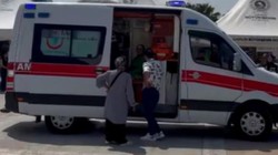 Samsun’da Korku Dolu Anlar! Demir Pano Öğrencilerin Üzerine Düştü