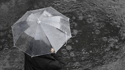Bu İllerde Yaşayanlar Dikkat! Meteoroloji'den Uyarı Geldi: Haftanın İlk Gününde Sağanak Sürprizi