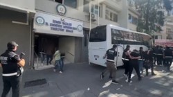 İzmir'de Silahlı Suç Örgütüne Darbe: 17 Kişi Tutuklandı