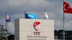 TFF'den O Teknik Direktöre 'Yolun Açık Olsun' Mesajı