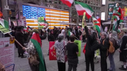 Times Meydanı’nda İran’a Destek Gösterisi Düzenlendi