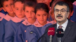 Bakan Tekin Açıkladı! Okullarda Önlük Geri Dönüyor