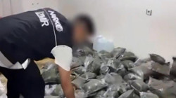 İzmir'de Uyuşturucu Operasyonu! 126 Kilo Bonzai Ele Geçirildi