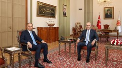 TBMM Başkanı Kurtulmuş, Bakan Yerlikaya ile Görüştü