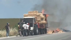 Balya Yüklü Römork Alev Aldı