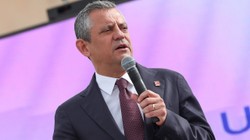 Özgür Özel'in 'Mücadele' Mesajı Ayakta Alkışlandı: 'Asla Vazgeçmeyeceğiz'