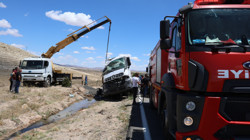 Nevşehir’de Beton Mikseri Şarampole Devrildi: Sürücü Yaralı