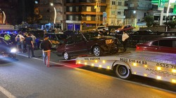 Rize'de Otomobil Kamyonete Çarptı
