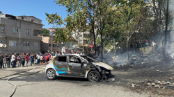 Gecekondudaki Yangın Otomobile Sıçradı