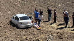 Osmaniye’de Otomobil Tarlaya Uçtu