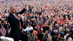 Adana'da Dolmuşçulardan Zeydan Karalar Kararı: Mitinge Gidenlerden Ücret Alınmayacak