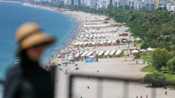 Antalya'da Yüzde 77'ye Ulaşan Nem Nefes Aldırmadı