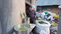 120 Bitkiden Yapılıyor, Adını Duyan 'Bu ne' Diyor! Pişen Yemeğe Koyulmuyor, Tadına Bakan Hayran Kalıyor