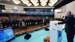 Milletvekilleri Dayanamadı: AKP'de Cumhurbaşkanı Erdoğan'ı 'Ayakta Alkışlama' Krizi