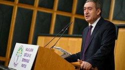 Tuncer Bakırhan'dan Eleştirilere Yanıt: 'Sen Bunu Dün Yaşadın, Biz Yıllardır Yaşıyoruz'