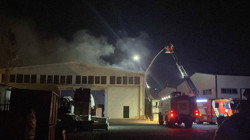 Kocaeli'de Kimya Fabrikasında Korkutan Yangın