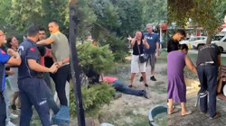 İzmir’de Zabıta Şiddeti! Seyyar Satıcıya Biber Gazlı ve Yumruklu 'Müdahale'