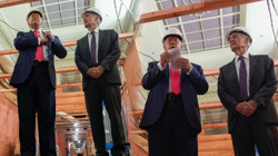 Kameralar Önünde Şoke Eden Anlar! Trump, Fed Binasını Bastı, Başkan ile Birbirine Girdi