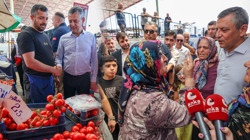 Pazarcının Sözleri Tüm Türkiye’yi Ağlatacak! Özel'e Bu Sözlerle İsyan Etti: 'Akşam Gelin, Ağlama Sesleri Duyarsınız'