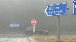 Bolu Dağı’nda Sis ve Yağmur: Görüş Mesafesi 30 Metreye Düştü