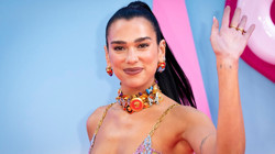 Dua Lipa Tek Tek Vatandaşlık Topluyor! Üçüncüsünü Aldı